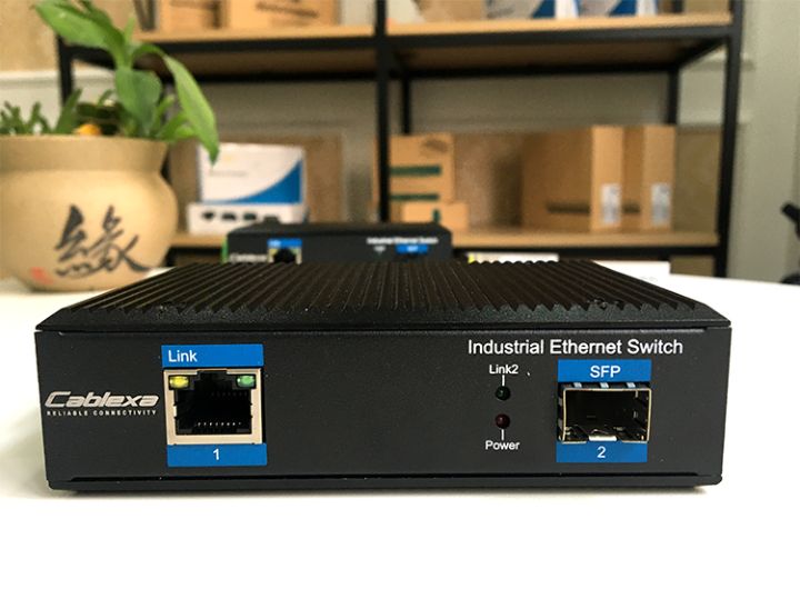 Switch công nghiệp IES7211-1GE1GF-CA